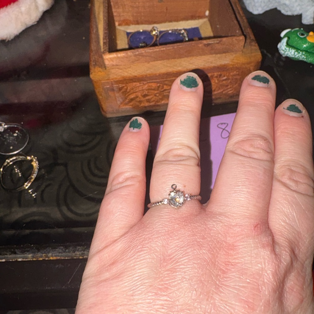 Fragrant Jewels Silver Ring with Clear Gem